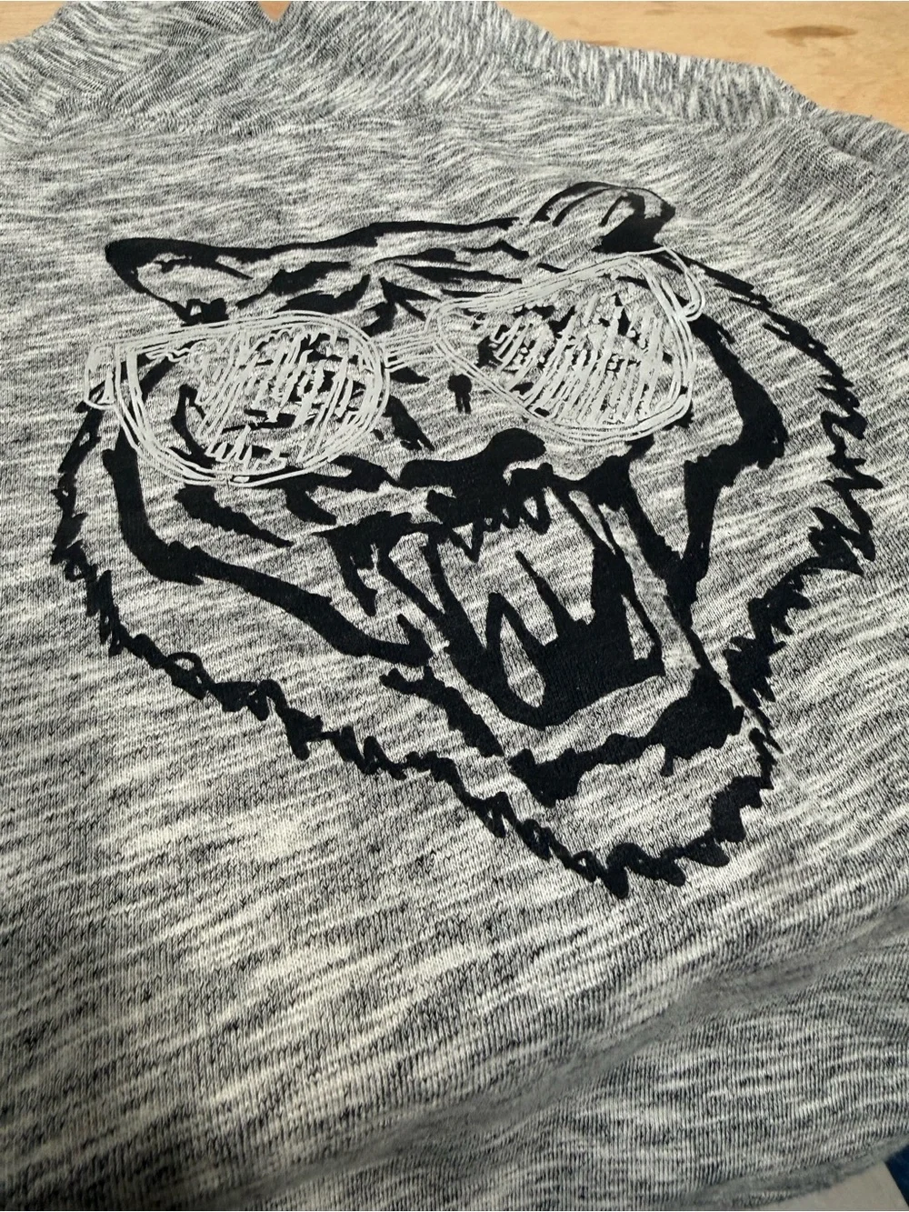 Mossimo Supply Co. Gray Tiger Graphic Pullover